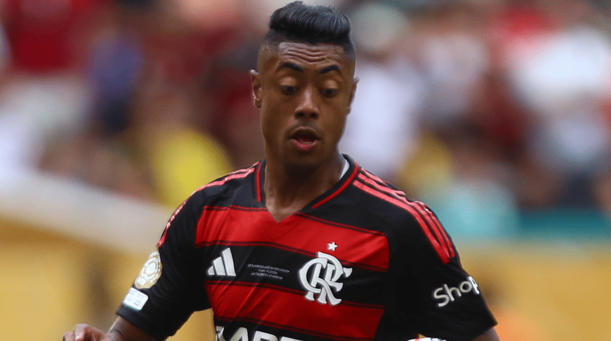 Bruno Henrique do Flamengo durante jogo contra o Bayern