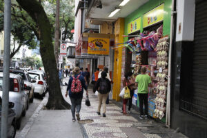 Comércio nas ruas de BH