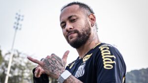 Neymar em treino do Santos no CT Rei Pelé.