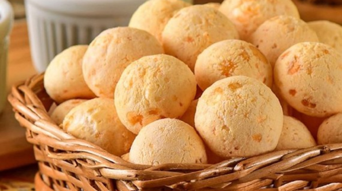 cesta de pães de queijo
