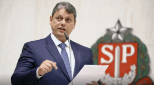 O governador de São Paulo, Tarcísio de Freitas