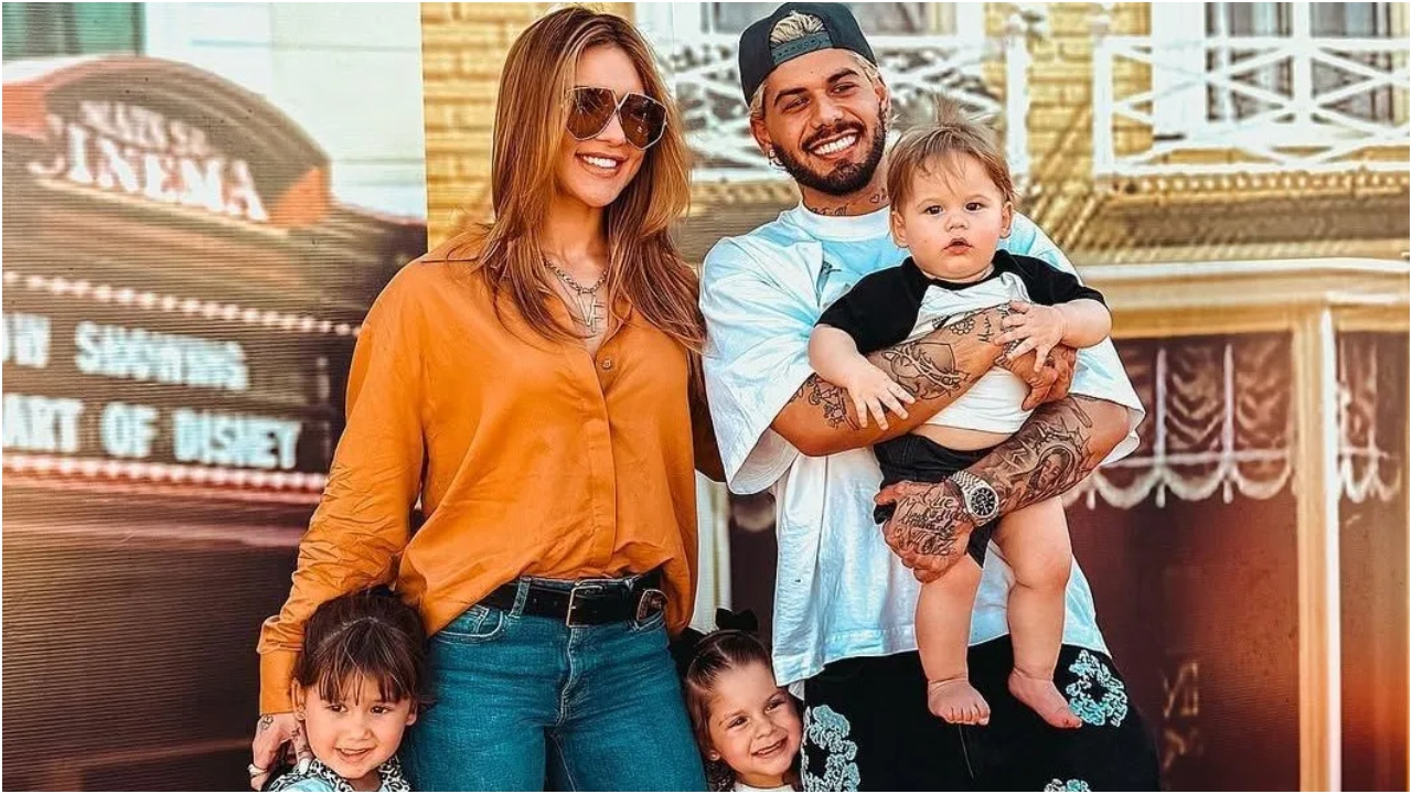 O casal Zé Felipe e Virginia Fonseca, acompanhado dos filhos