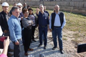 A prefeita de Contagem, Marília Campos, ao lado do governador Romeu Zema e do Vice-Governador, Professor Mateus