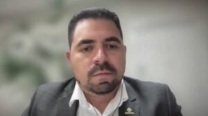 Professor de Ciências Contábeis Alisson Batista
