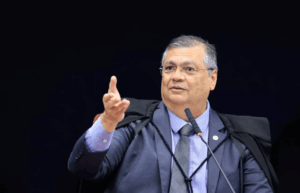 O ministro Flávio Dino