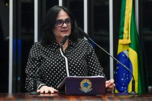 A Senadora Damares Alves