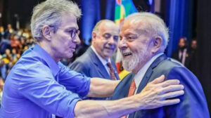 lula ao lado de zema