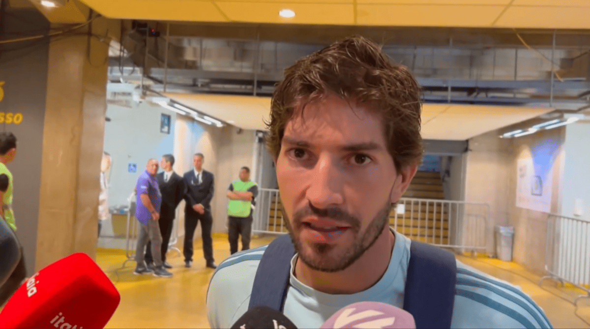 Lucas Silva durante zona mista