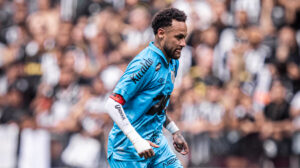 Neymar na Arena MRV
