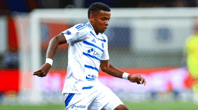 Keny Arroyo durante estreia pelo Cruzeiro