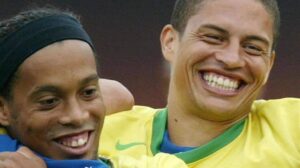 Desafio de Gigantes: Ronaldinho e Alex voltam ao Mineirão para um duelo nostálgico