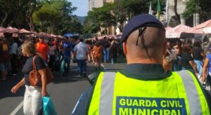 Guarda Municipal na Feira Hippie de BH