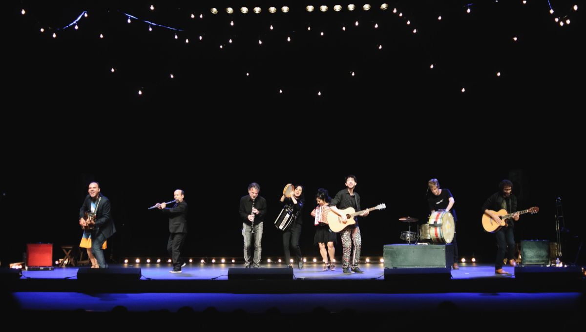 Grupo Galpão no palco