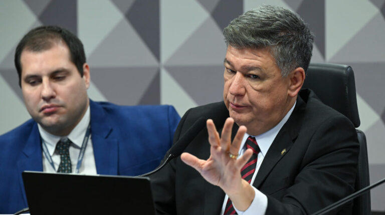 senador carlos viana