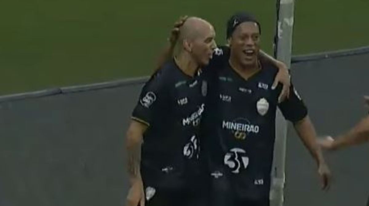 Tardelli foi o autor dos três gols do Time Ronaldinho.