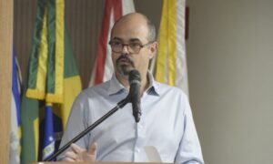 O vice-governador Mateus Simões