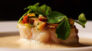 prato do restaurante Tuju