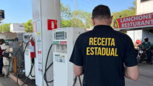posto gasolina