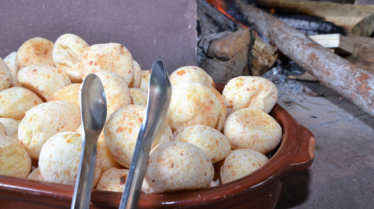 pães de queijo