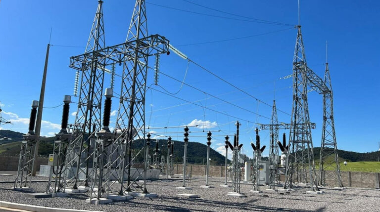 Torres de transmissão da Cemig