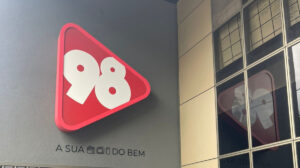 fachada da 98