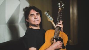 Lô Borges, falecido em novembro de 2025, foi um dos artistas favoritos da banda WIlco em 2025. (Foto: Bárbara Dutra/Divulgação)