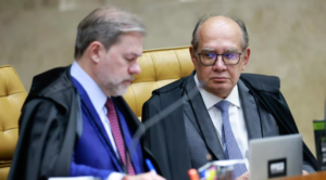Os ministros Dias Toffoli e Gilmar Mendes