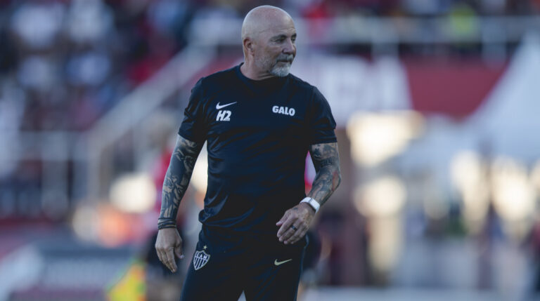 sampaoli atlético pouso alegre