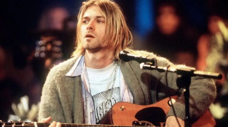 Kurt Cobain, vocalista do Nirvana, morreu em 1994 aos 27 anos. (Foto: Reprodução/MTV Unplugged)