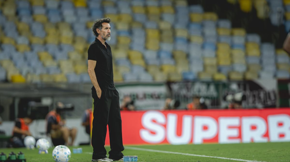 'Barba' Domínguez completou o sexto jogo à frente do Atlético em derrota para o Fluminense no Maracanã. (Foto: Pedro Souza/Atlético)
