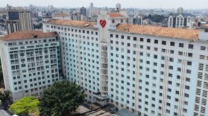 Com episódios curtos para redes sociais, nova websérie da Santa Casa BH orienta população sobre os sinais do autismo e o atendimento em BH. (Foto: Divulgação/Santa Casa BH)