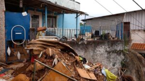 Moradores de Juiz de Fora e Ubá já podem confirmar dados no Portal do Cidadão para destravar o Auxílio Reconstrução. (Foto: Tânia Rego/Agência Brasil)