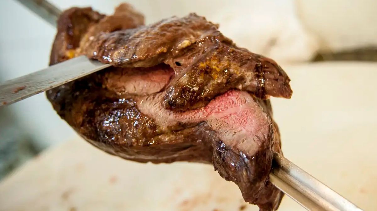 Guia TasteAtlas elegeu os 100 melhores pratos do mundo. Além da picanha, a costela bovina e a moqueca baiana também apareceram na lista. (Foto: Antônio Cruz/Agência Brasil)