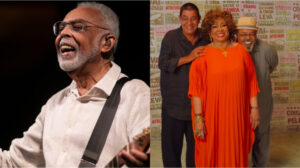 gilberto gil no palco e zeca pagodinho, alcione e jorge aragão posando para foto