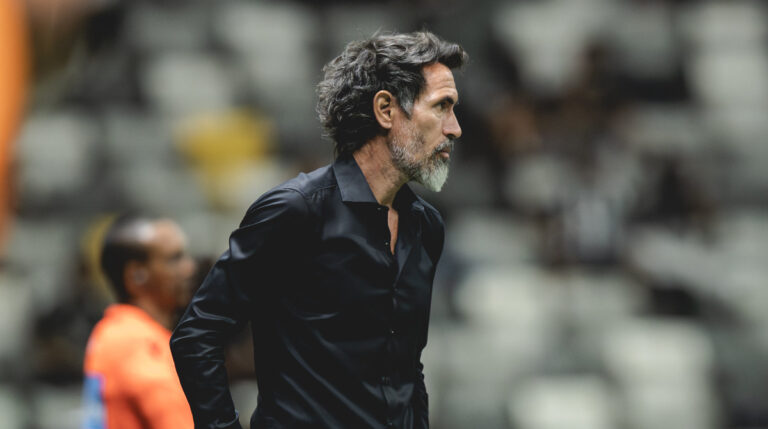 renan lodi atlético