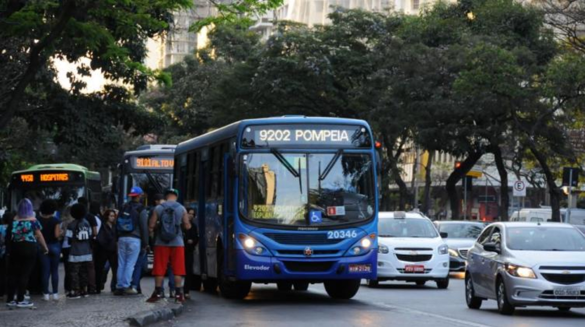 Prefeitura reduz tempo de tolerância de atrasos nos ônibus em BH