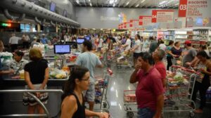 Com alta de 1,34%, grupo de alimentos lidera IPCA de abril. (Foto: Tânia Rêgo/Agência Brasil)