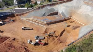 Obras do empreendimento de luxo Madison Square, da Patrimar, em Nova Lima