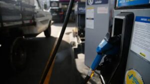 Nova Medida Provisória substitui auxílios anteriores e fixa desconto no diesel para conter choque de oferta internacional. (Foto: Fernando Frazão/Agência Brasil)