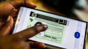 Nova lei publicada no Diário Oficial garante CNH automática para motoristas sem multas e fixa preço nacional para exames médicos. (Foto: Marcello Casal Jr/Agência Brasil)