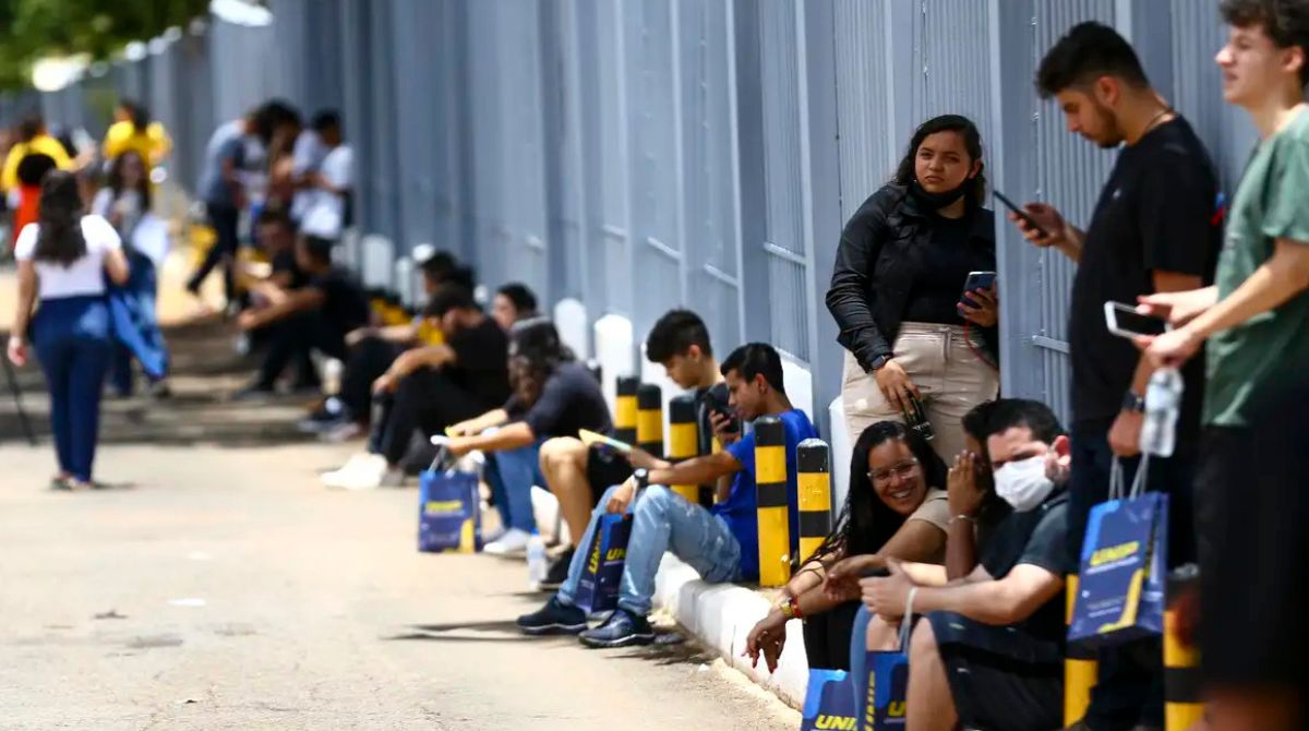 Prazo final do Enem 2026 acaba hoje. Alunos de escolas públicas têm inscrição automática, mas devem confirmar dados no Inep. (Foto: Marcelo Camargo/Agência Brasil)