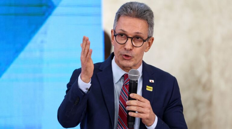 Romeu Zema volta a defender castração química para condenados por feminicídio e crimes sexuais