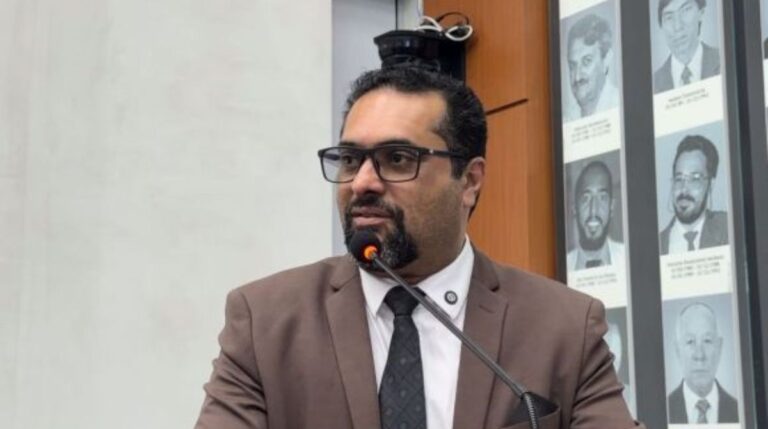 Presidente da Câmara de Ipatinga é preso pela PRF com canetas emagrecedoras do Paraguai e simulacro de arma
