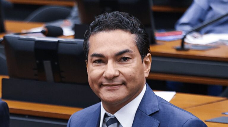 Republicanos nega apoio a Flávio e diz que decisão será tomada apenas na convenção nacional