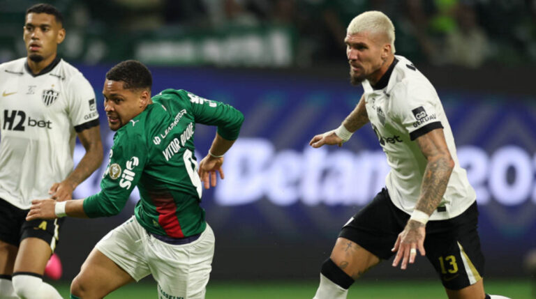 vitor roque lyanco
