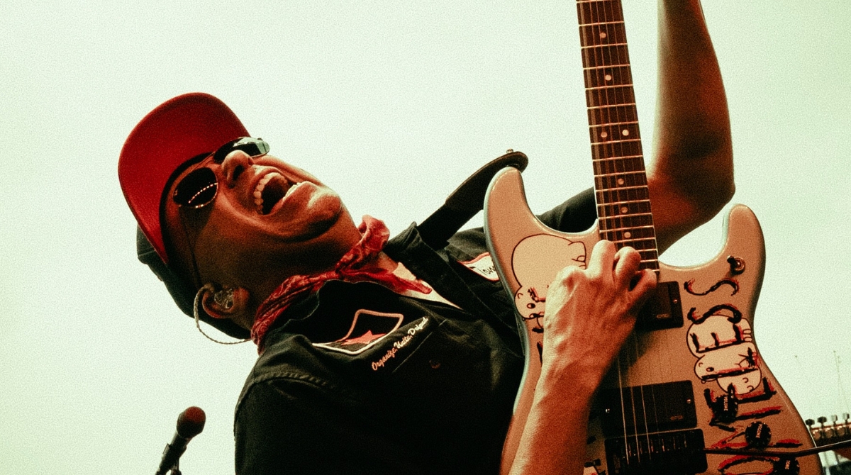 Músico do Rage Against the Machine lança "Date Night", música inspirada na Segunda Guerra com riff composto pelo filho de 15 anos. (Foto: Reprodução/Instagram/Tom Morello)