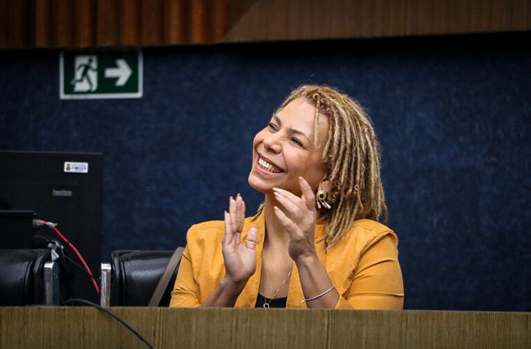 PSOL reafirma Áurea Carolina ao Senado e mantém defesa de aliança com Patrus