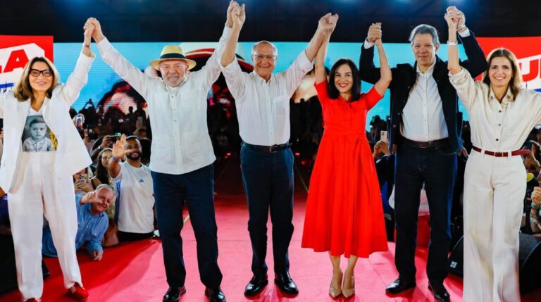 PT oficializa candidatura de Lula à reeleição em convenção em São Paulo