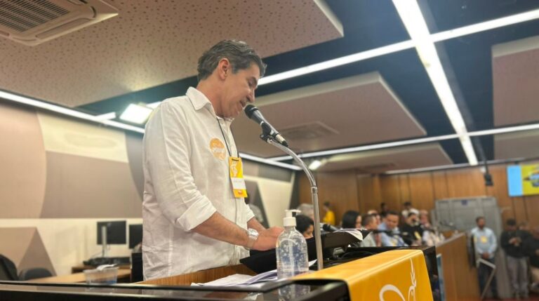 Em meio a negociações com PT e PDT, candidatura própria do PSB ao Senado ganha força
