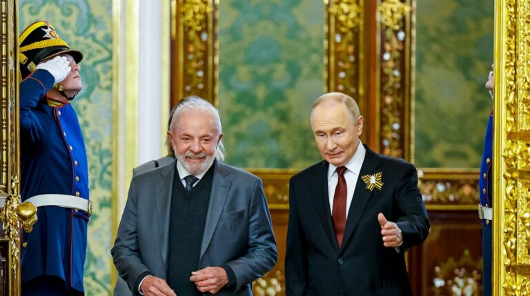 Lula conversa com Putin e defende ampliação das exportações brasileiras para a Rússia